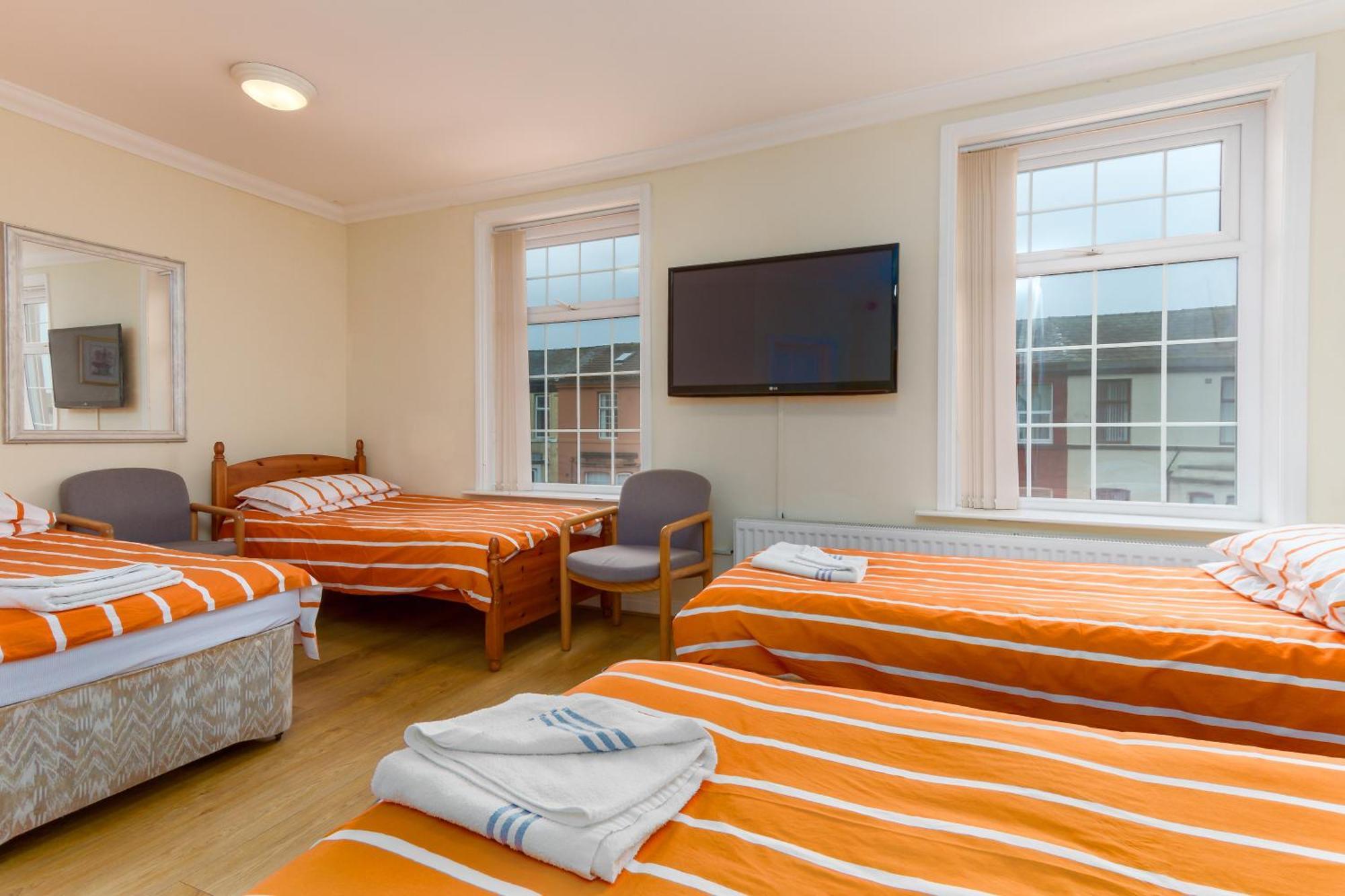 Brecks Hotel — Photos 2